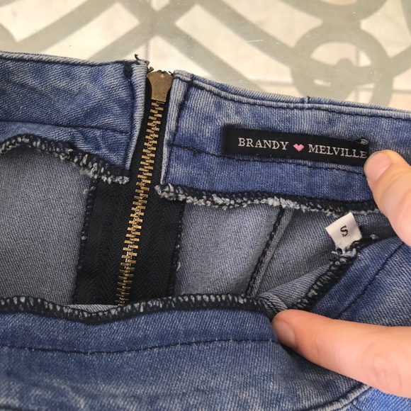 Brandy Melville denim skirt - Picture 4 of 4